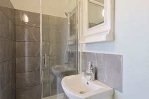 Photo 17- click for photo gallery